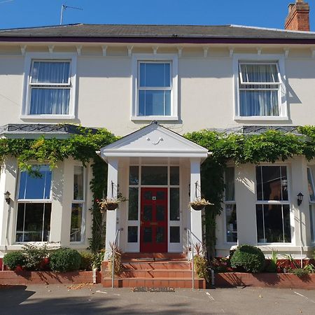 Victoria Park Lodge Royal Royal Leamington Spa Exterior foto