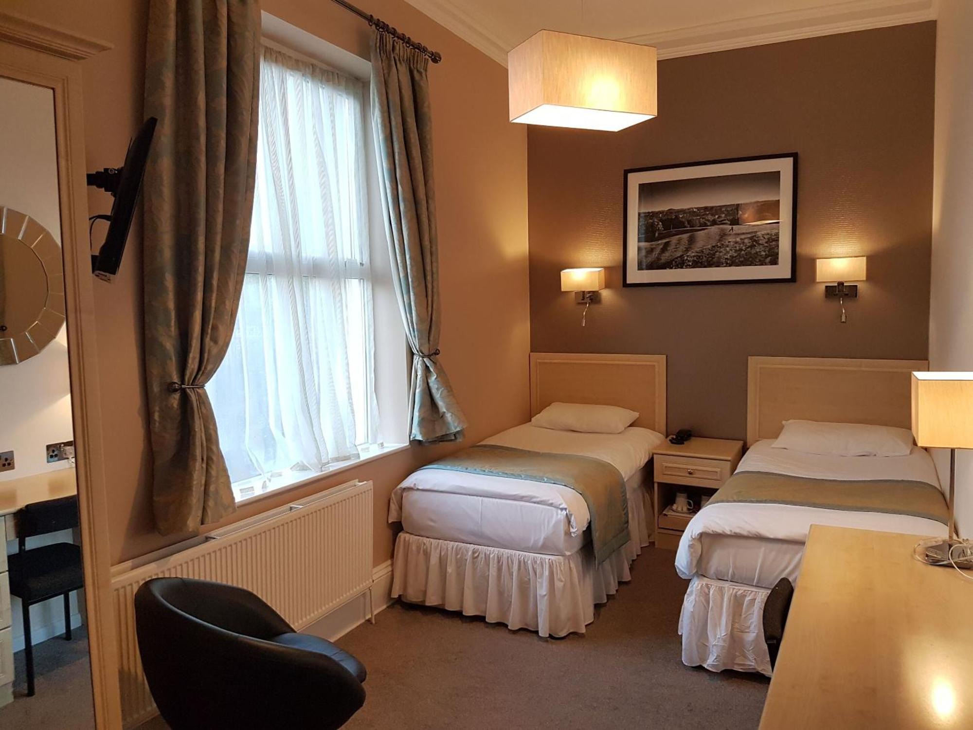 Victoria Park Lodge Royal Royal Leamington Spa Zimmer foto